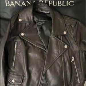 Banana Republic Women’s Black Leather Jacket - XS